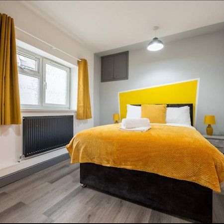 Stunning One Bedroom Apartments Near Shops & Central Cardiff Kültér fotó